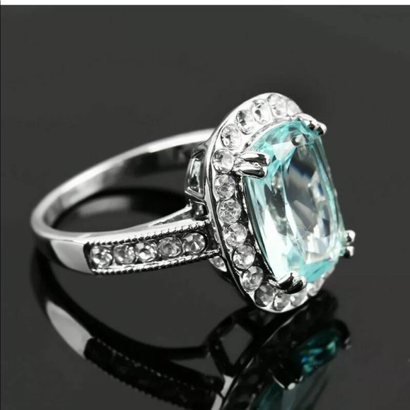 Gorgeous 925 Silver White Diamonds Aquamarine Ring - Picture 7 of 7